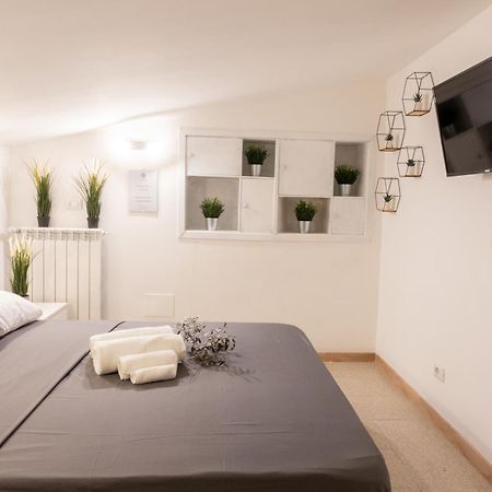 Suite Gli Ulivi Colonna Luaran gambar